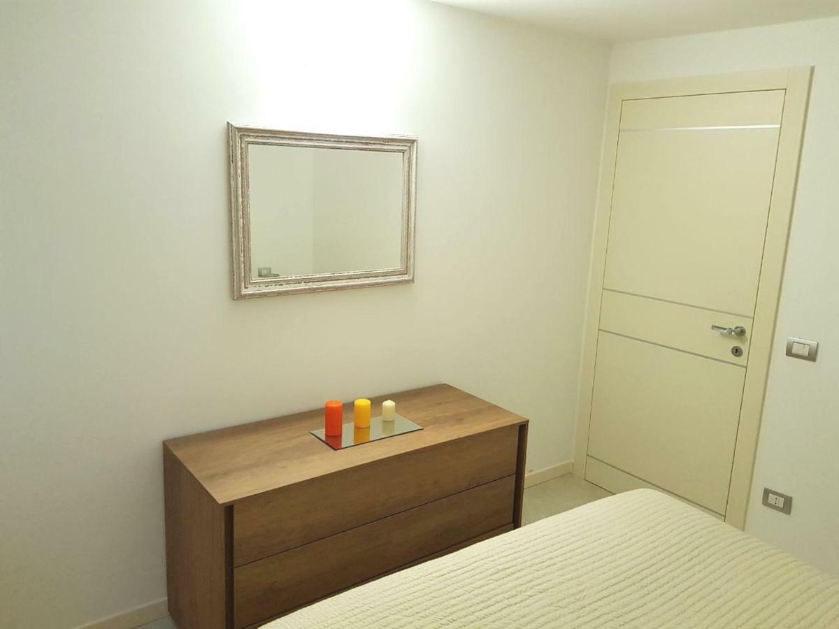 Deluxe Apartments Garda Sirmione Exterior foto