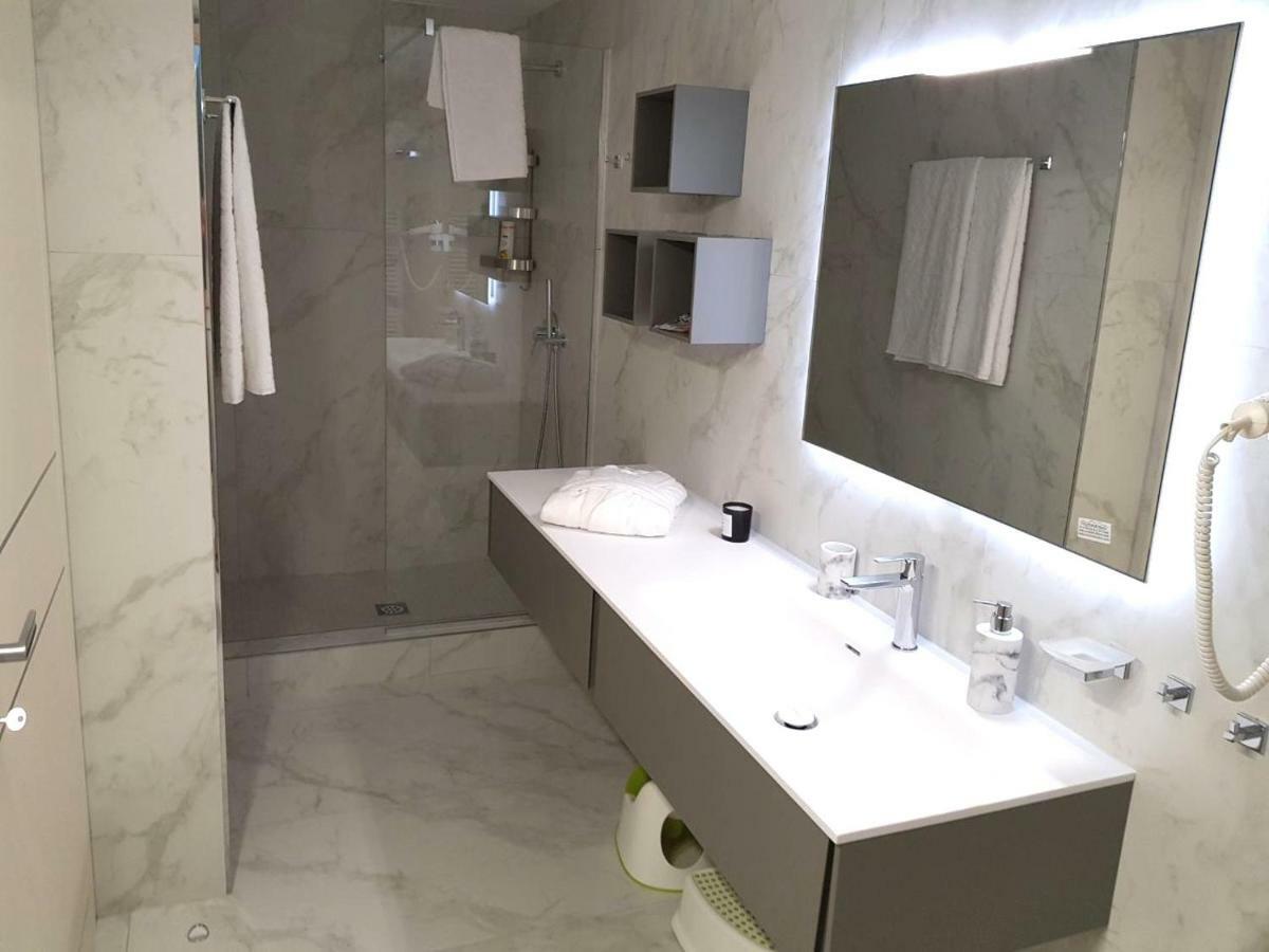 Deluxe Apartments Garda Sirmione Exterior foto