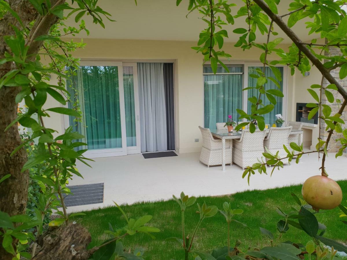 Deluxe Apartments Garda Sirmione Exterior foto